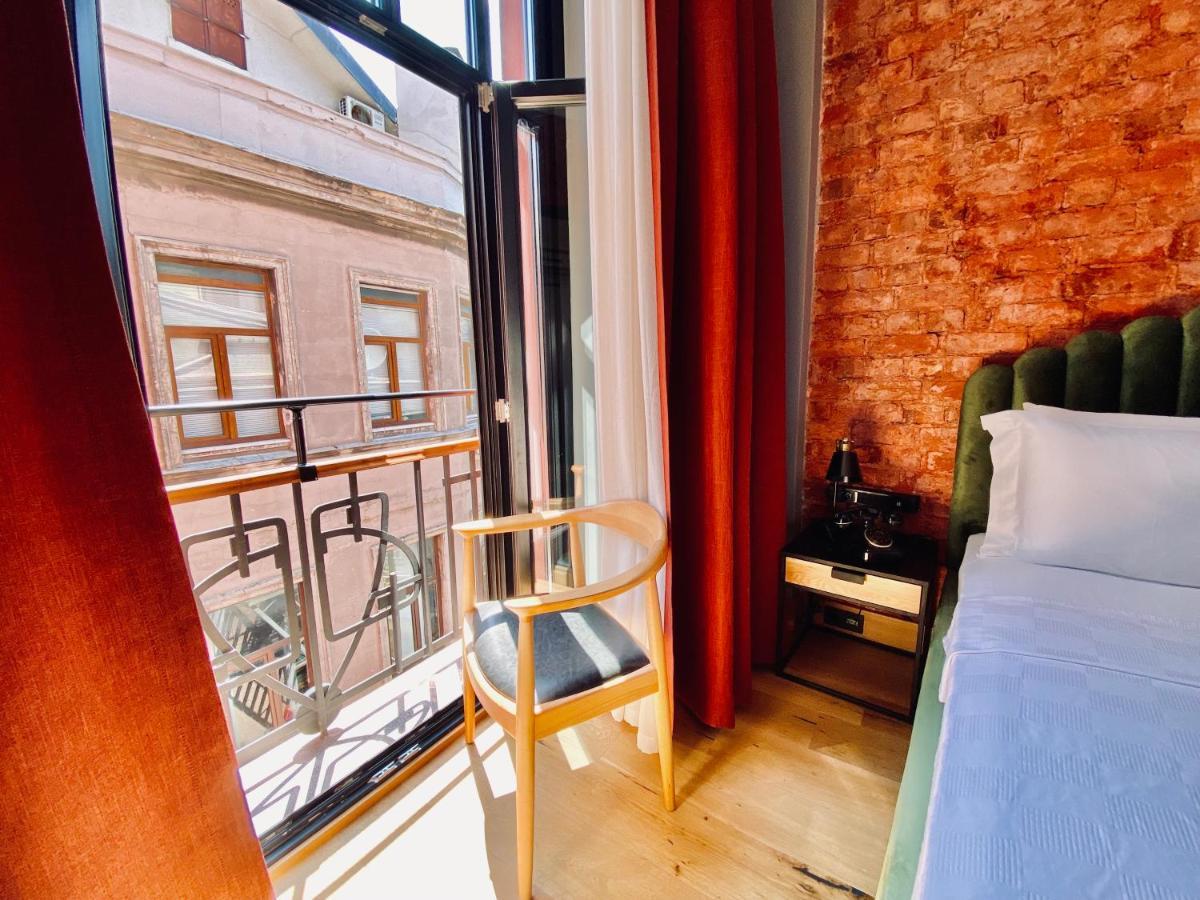 Ruz Hotels Istanbul Luaran gambar A room at the hotel