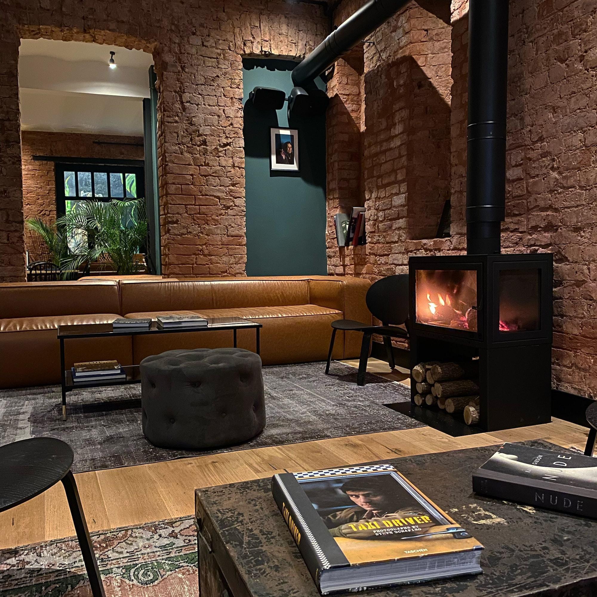 Ruz Hotels Istanbul Luaran gambar The interior of the hotel