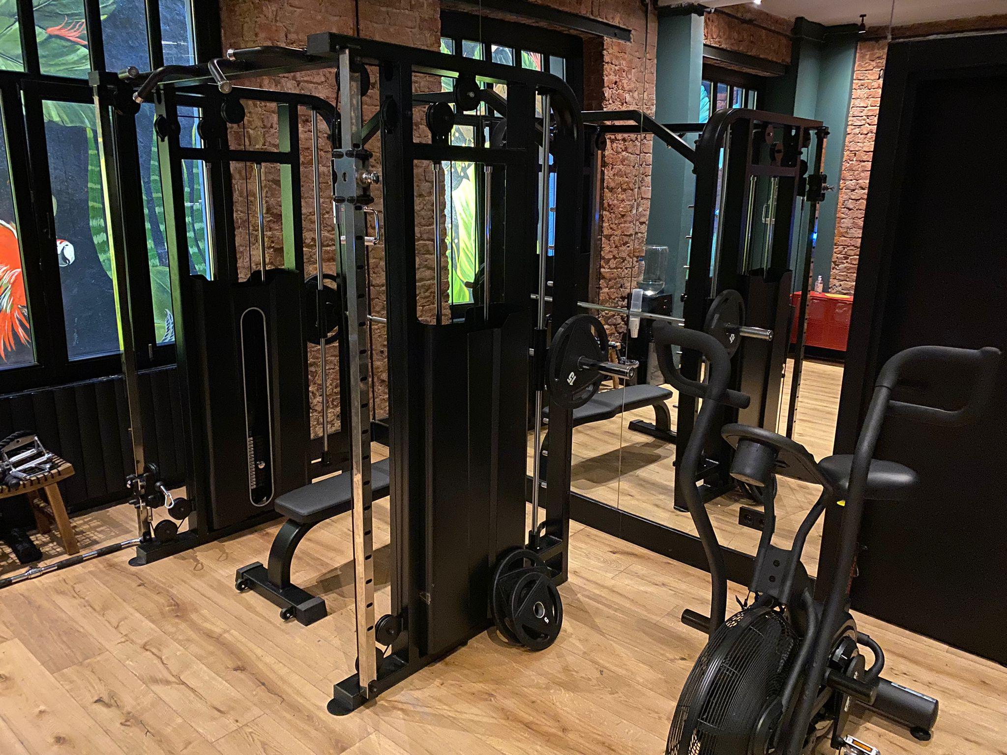 Ruz Hotels Istanbul Luaran gambar A functional trainer