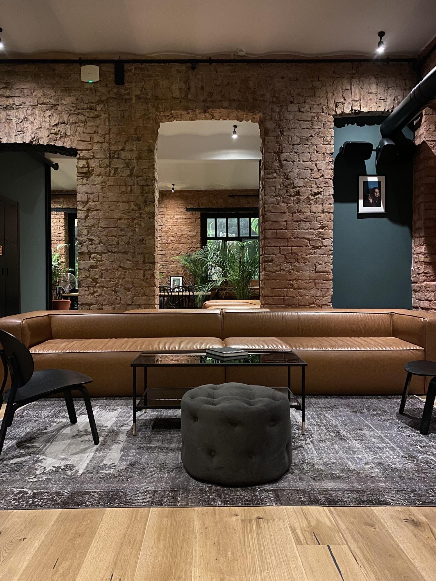Ruz Hotels Istanbul Luaran gambar The interior of the hotel
