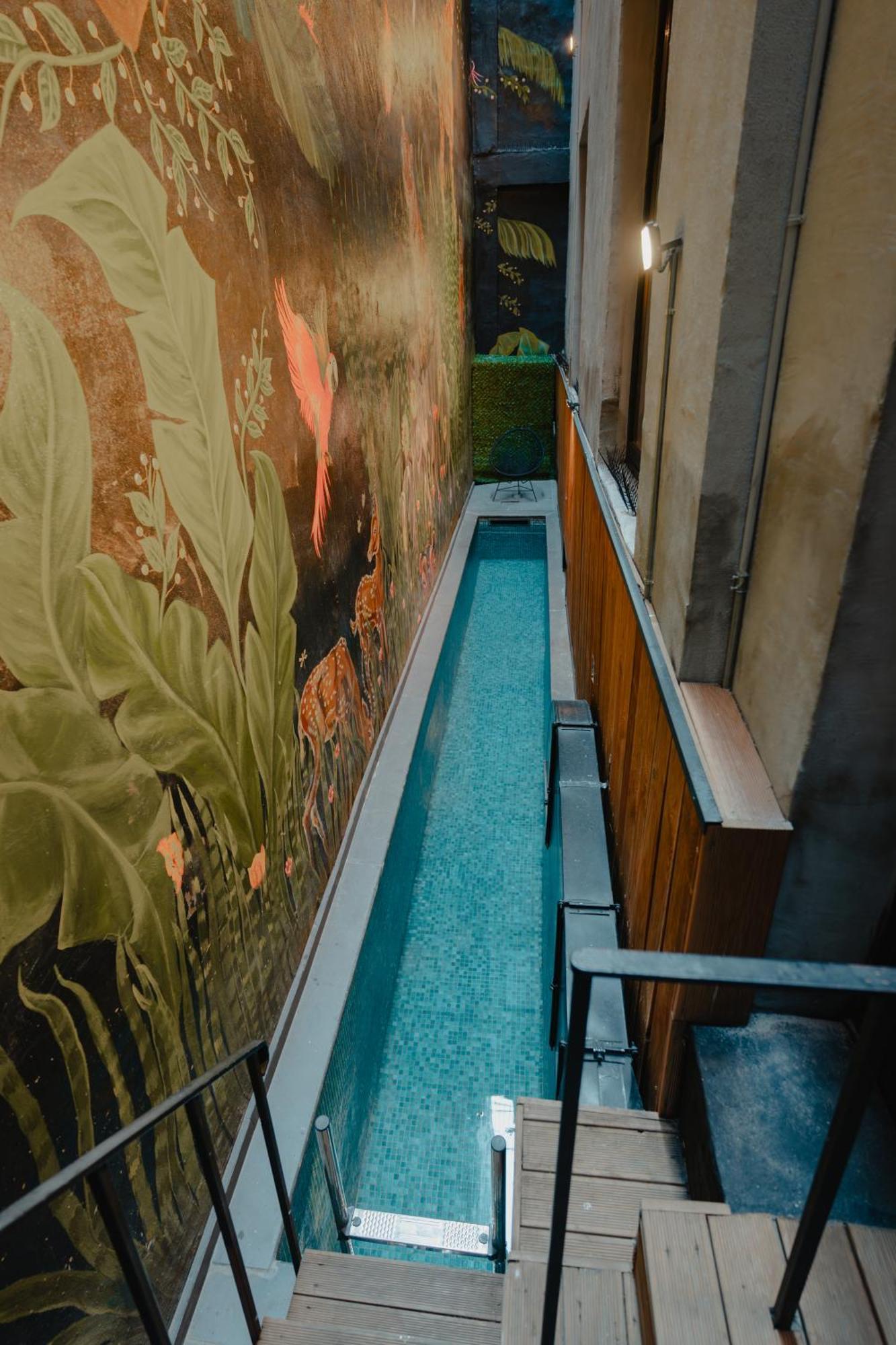 Ruz Hotels Istanbul Luaran gambar The water feature